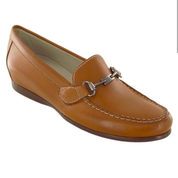 MUNRO American Kimi Luggage Tan Cognac Leather Slip On Loafers Horsebit Size 7.5 - Picture 1 of 12